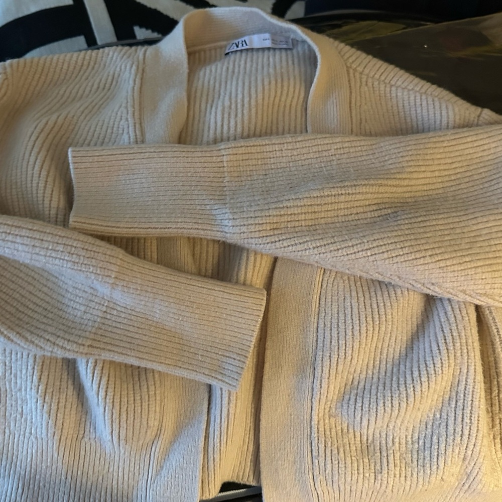 Zara Beige Ribbed Cardigan